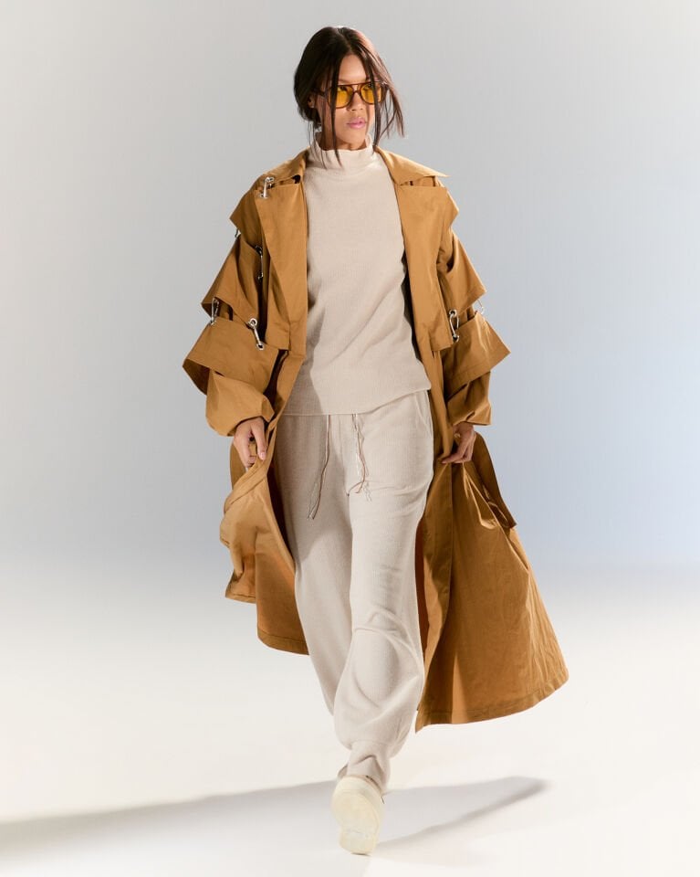 Oversize Karamel Rengi Trençkot – Mevsimlik Uzun Kadın Mont