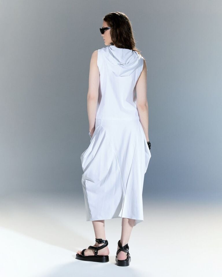 Blanc Avant-Garde Bluz