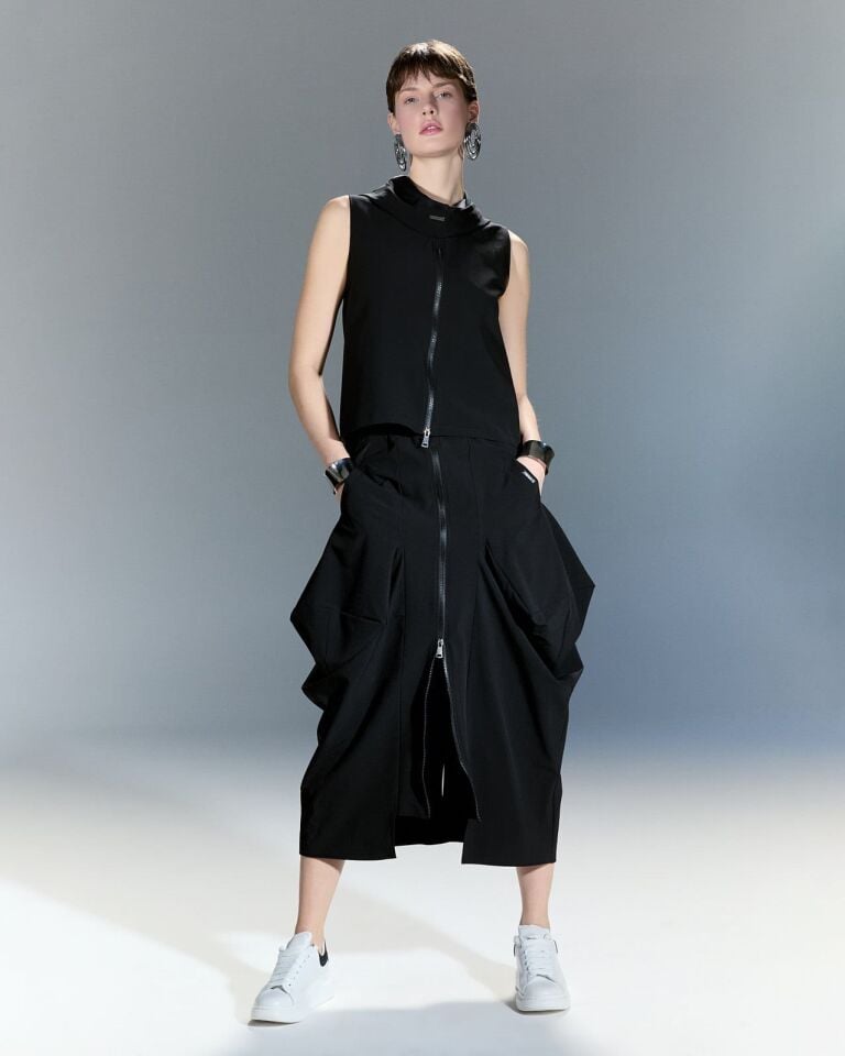 Asimetrik Drapeli Siyah Etek