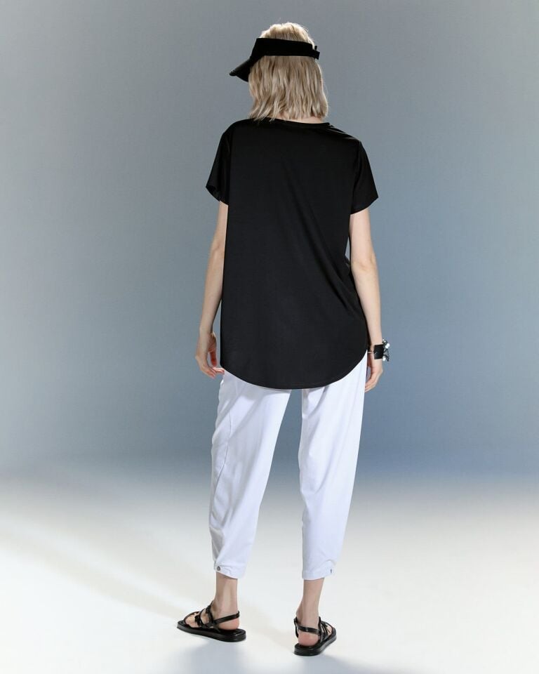 Keskin Çizgi Siyah Asimetrik Bluz