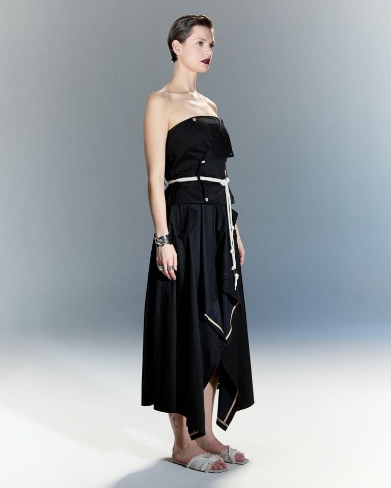 Siyah Manifesto Straplez Bluz