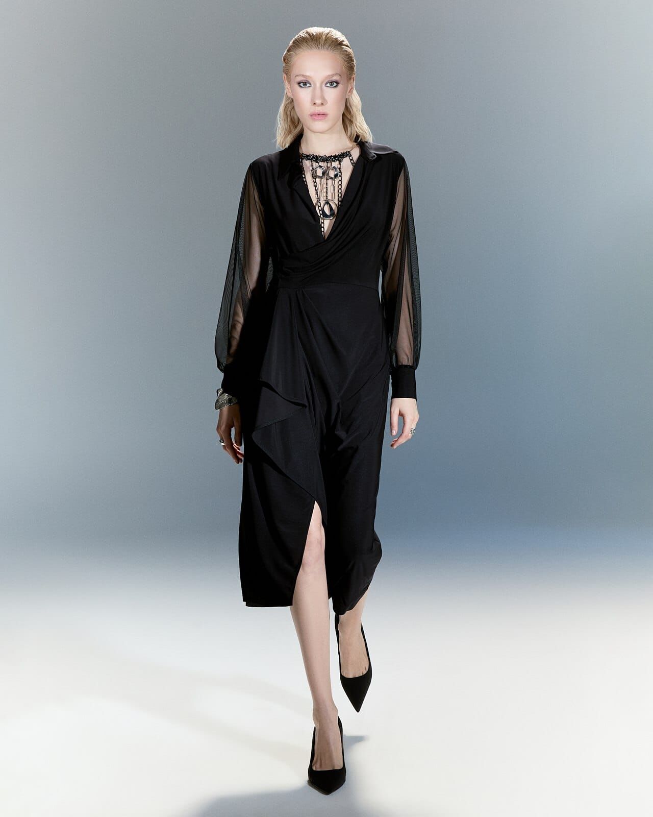 Noir Élégance Siyah Kruvaze Elbise