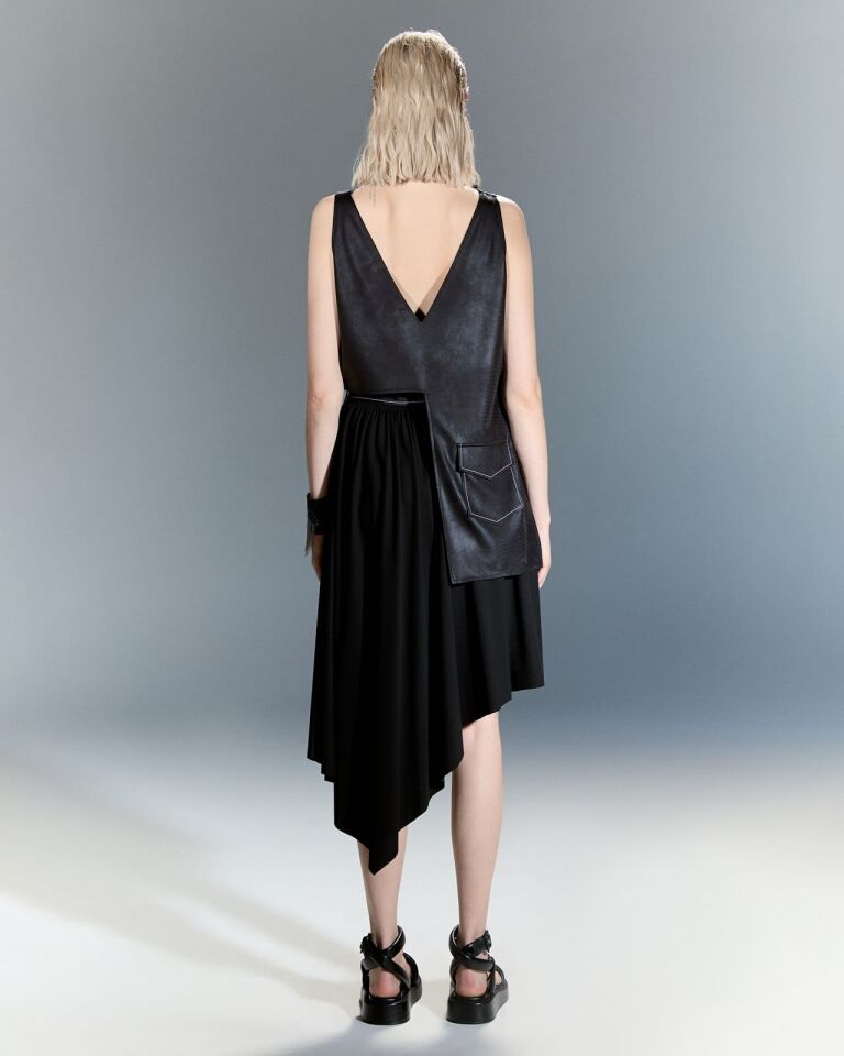 Kemer Detaylı Modern Siyah Elbise