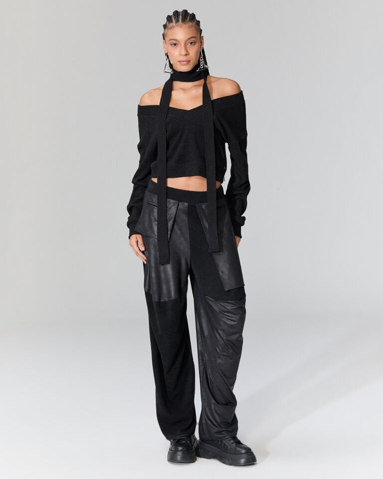 V-Yaka Bağlamalı Siyah Crop